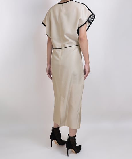 D-03 Wave lace Dress ＜BEIGE> sample
