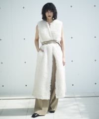 D-05 Faux fur Vest  <WHITE> sample