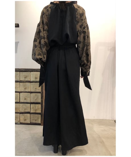 D-02 Flower Embroidery Dress  <KHAKI BLACK> sample