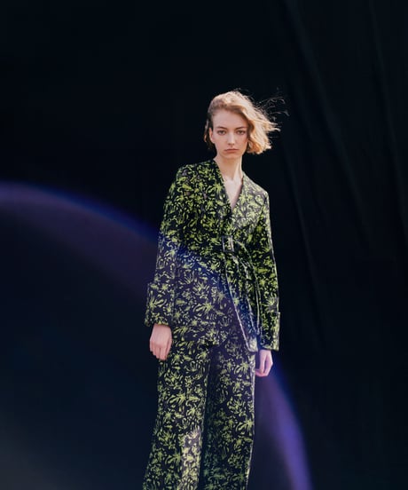 P-02/02 Flower Lace Wide Pants  <BLACK lace>