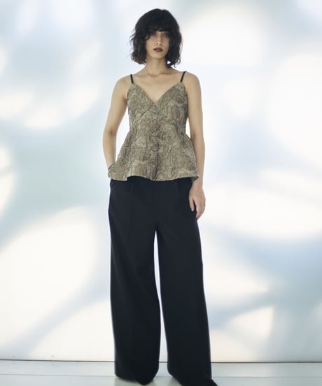 T-02 Camellia jacquard Camisole <BEIGE> sample