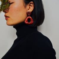 Kaya -wine red