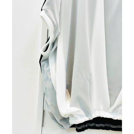 デザイナーブランドｇｏｍｍｅ　前タックＴシャツ