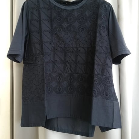 デザイナーズブランド　ＣＲＥＳＣＥＮＴ 刺繡ビッグプルオーバー