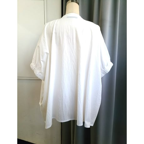ＡＢＣＡ  ＢＬＡＮＣ    スタンドカラーボリュームコットンプルオーバー