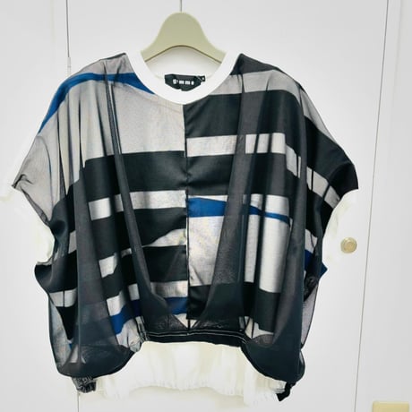 デザイナーブランドｇｏｍｍｅ　前タックＴシャツ