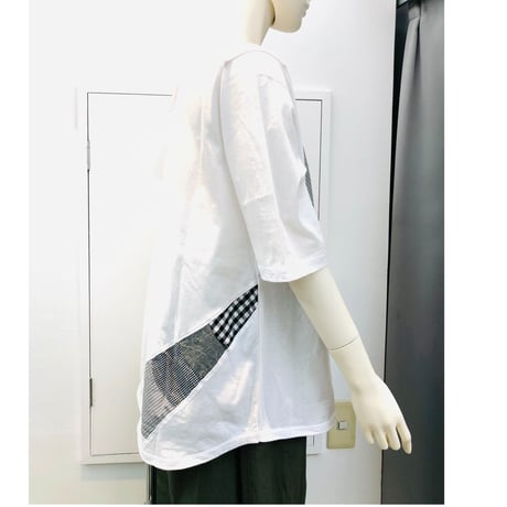 Ｐａｒｔｉｃｕｌａｒ   　パッチワークベーシックＴシャツ