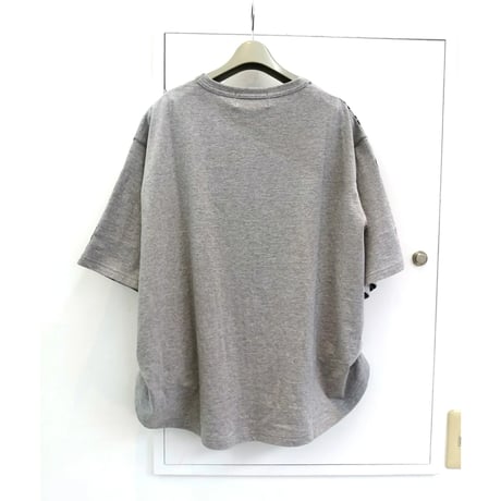 デザイナーブランドgomme   プリントサイドタックＴシャツ