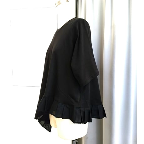 デザイナーブランドｇｏｍｍｅ   裾タックボリュームＴシャツ