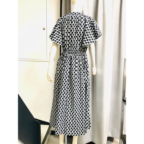 ＡＢＣＡ  ＢＬＡＮＣ  　ゴムウエストギャザーワンピース