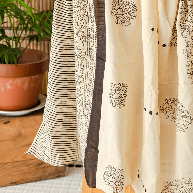 オリジナルテキスタイル2022「リスペクトサリー・ブラック