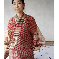 コットンシルクサリーで作る着物「バグルー小花と花束柄・赤」※wafeelの「ツナギな着物」もオーダ可能※