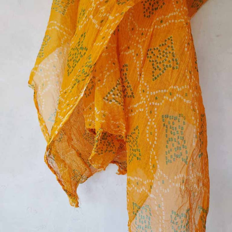 西インドの民族衣装布・オダハニ2025「からし色絞り柄」 | design labo