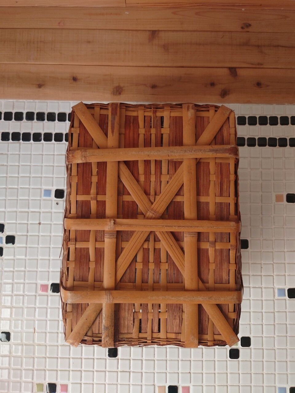 道具屋ここのつ・セレクト古道具「深めの四角かご」 | design labo