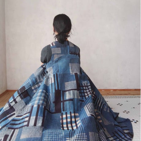 【星ヶ丘洋裁学校】Mami Tsuji Block print シーツ生地×「ノースリーブカシュクールワンピース」