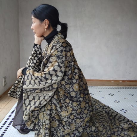 コットンシルクサリーで作る着物「花唐草・黒」※ツナギな着物もオーダ可能※