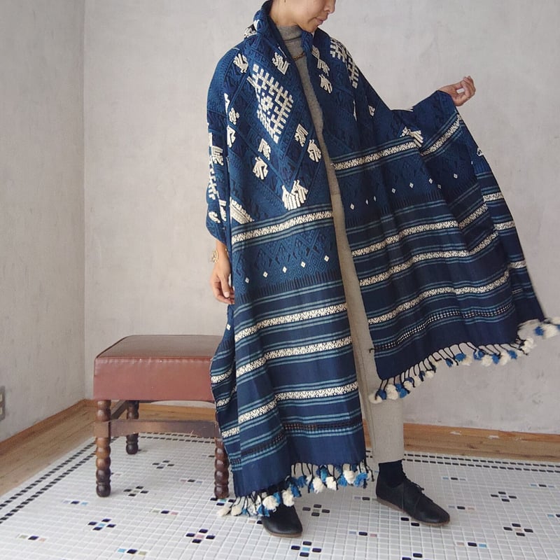 タイ 族　ブランケット ストール インディゴ 藍染 刺繍 骨董 アンティーク レンテン族の手織り藍染めストール｜旅する雑貨屋ゆいゆい堂