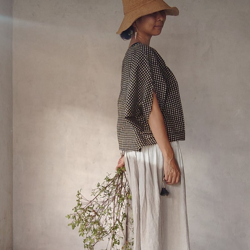 モモンガトップスFree size「Mami Tsuji ギンガムチェック・黒」 | desi