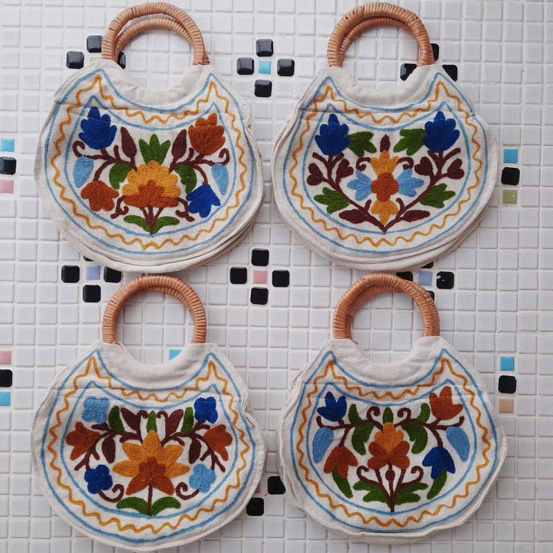 カシミールバザール】刺繍のハンドバッグとボストンバッグ | design 