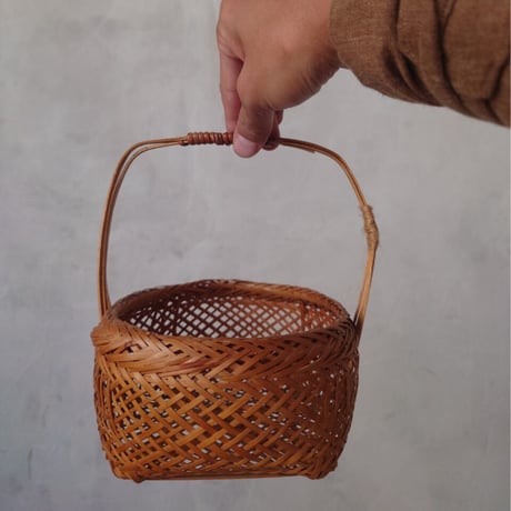 道具屋ここのつ・セレクト古道具「収穫かご・小さなものと、中くらいの物」4種