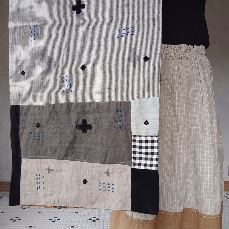 早川ユミ「ラグ」カラフルなものと長いものの2種類 | design labo