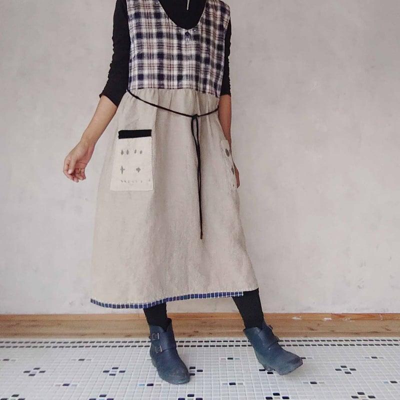 早川ユミ　YUMIS WORK フレンチスリーブ　シルクワンピース 早川ユミとまりぼん おんなは雑草 絵とふく | イベント | まちの