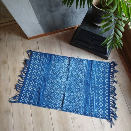 indigo blue 142×192 ヴィンテージ　トルコラグ　ボタニカル柄 トルコヴィンテージラグ 111×202 深みある青 ボルドー