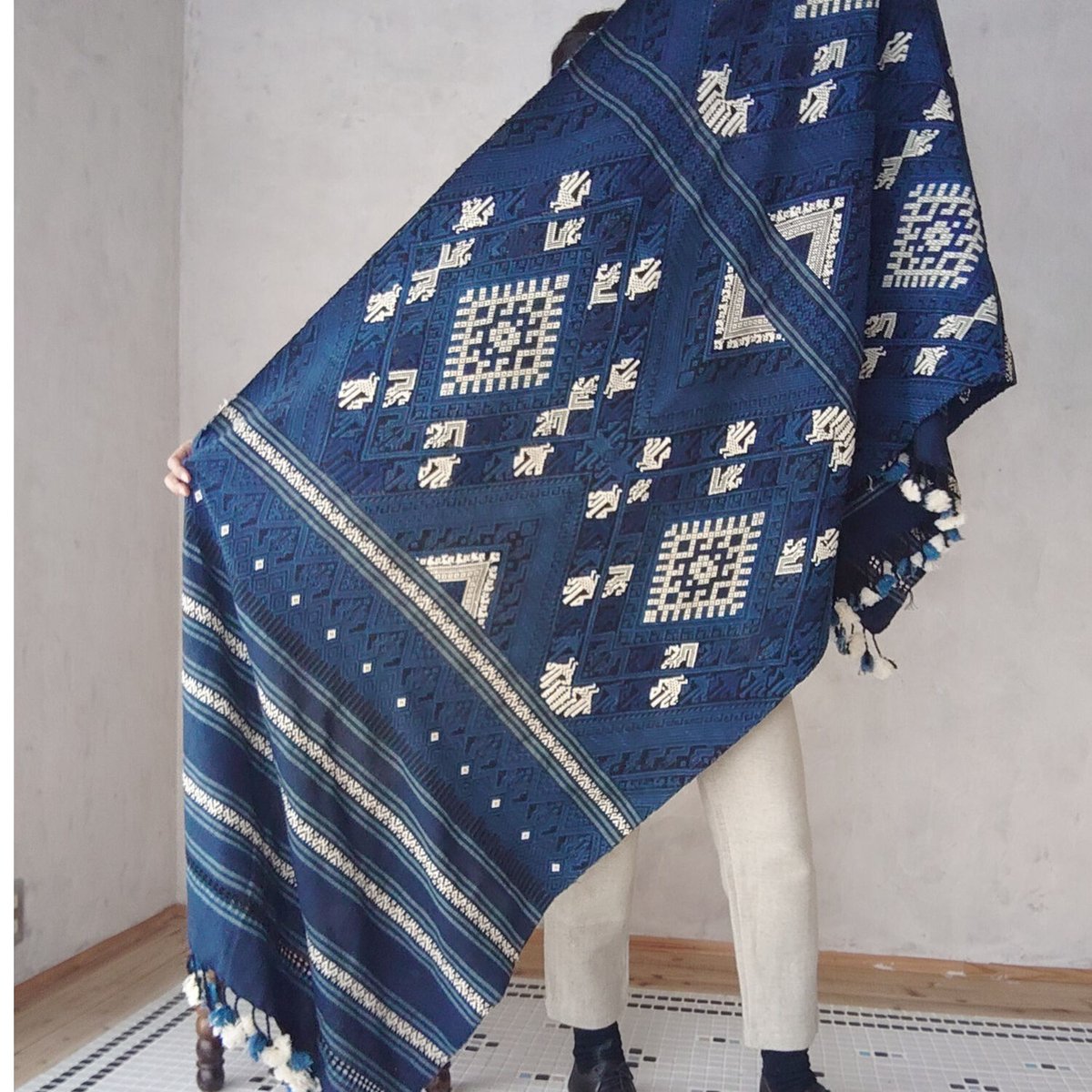 藍染　インディゴ　タイ 族　ブランケット　ストール　刺繍　　骨董　アンティーク タイ 族 ブランケット ストール 刺繍 骨董 藍染 インディゴ
