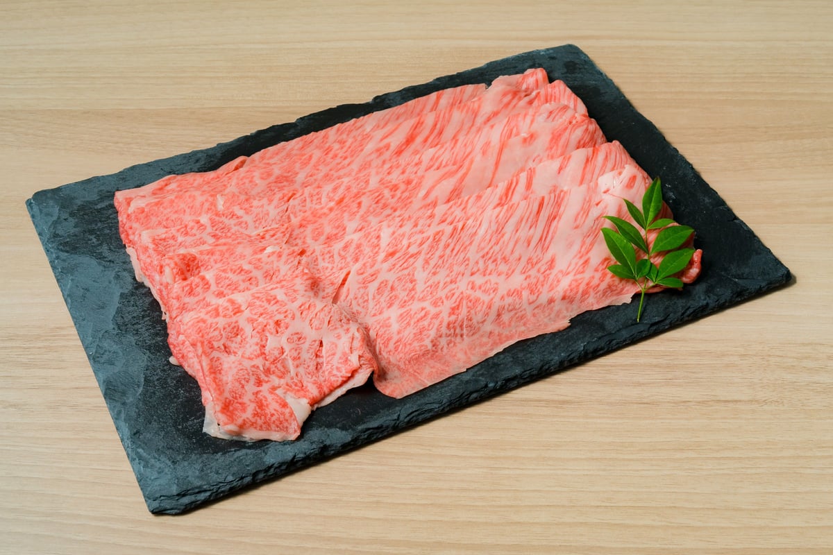 特選 黒毛和牛肩ロースすきやき用 800g | 旭屋肉店