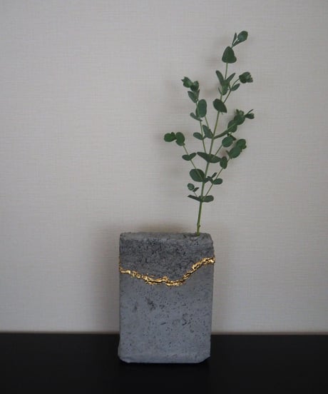 Moold × ACCA flower / Concrete flower vase