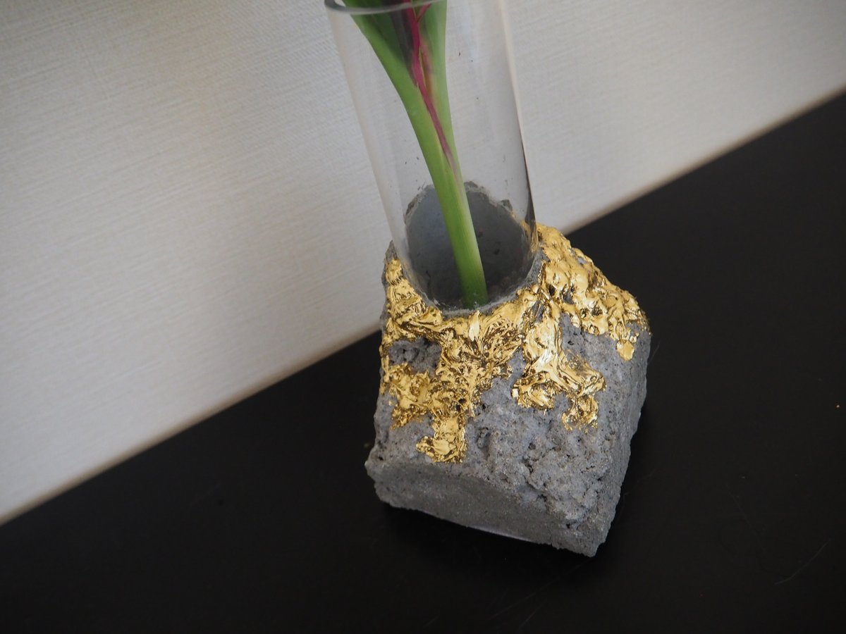 Moold × ACCA flower / Concrete flower vase | AC