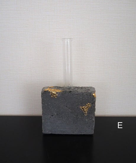 Moold × ACCA flower / Concrete flower vase
