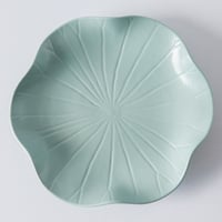 ジェンガラ　デヴィ・コレクション　 ロータスリーフプレートL（Lotus Leaf Plate L）マットグリーン
