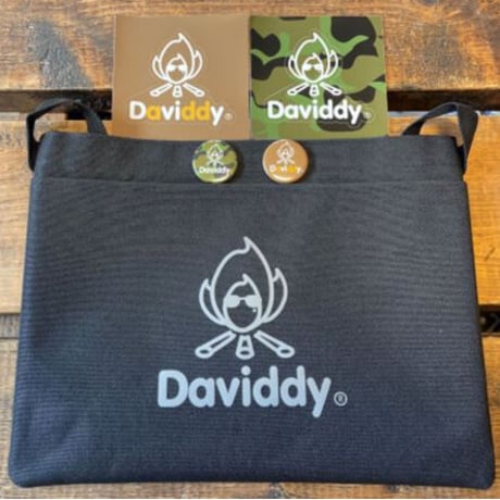 Daviddy3点セット(サコッシュ・ステッカー2種・缶バッジ2種)