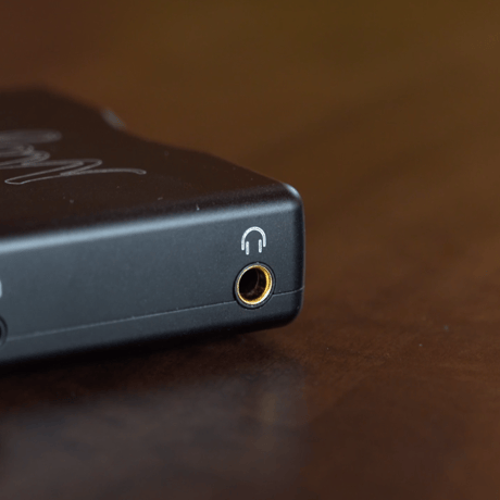 CHORD Mojo 2(4.4mm端子搭載モデル)  Black