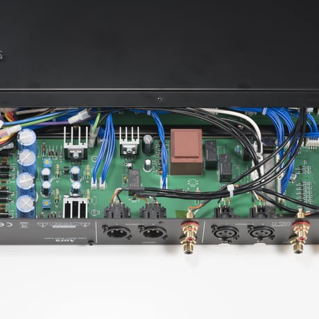 Aura LCC1