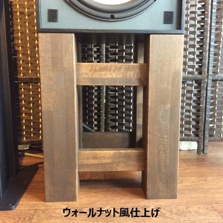 JBL 4312G と当店オリジナルスタンドのセットです。