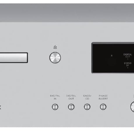 LUXMAN D-07X