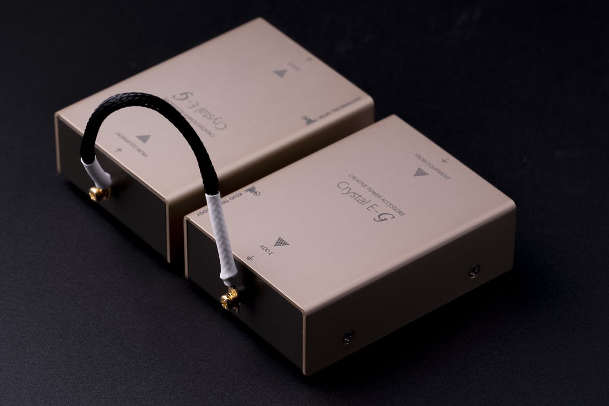 modrateET-01 BK/SL AV機器用仮想アース e-Terminus modrateET-01 BK/SL AV機器用仮想アース e-Terminus modrateET