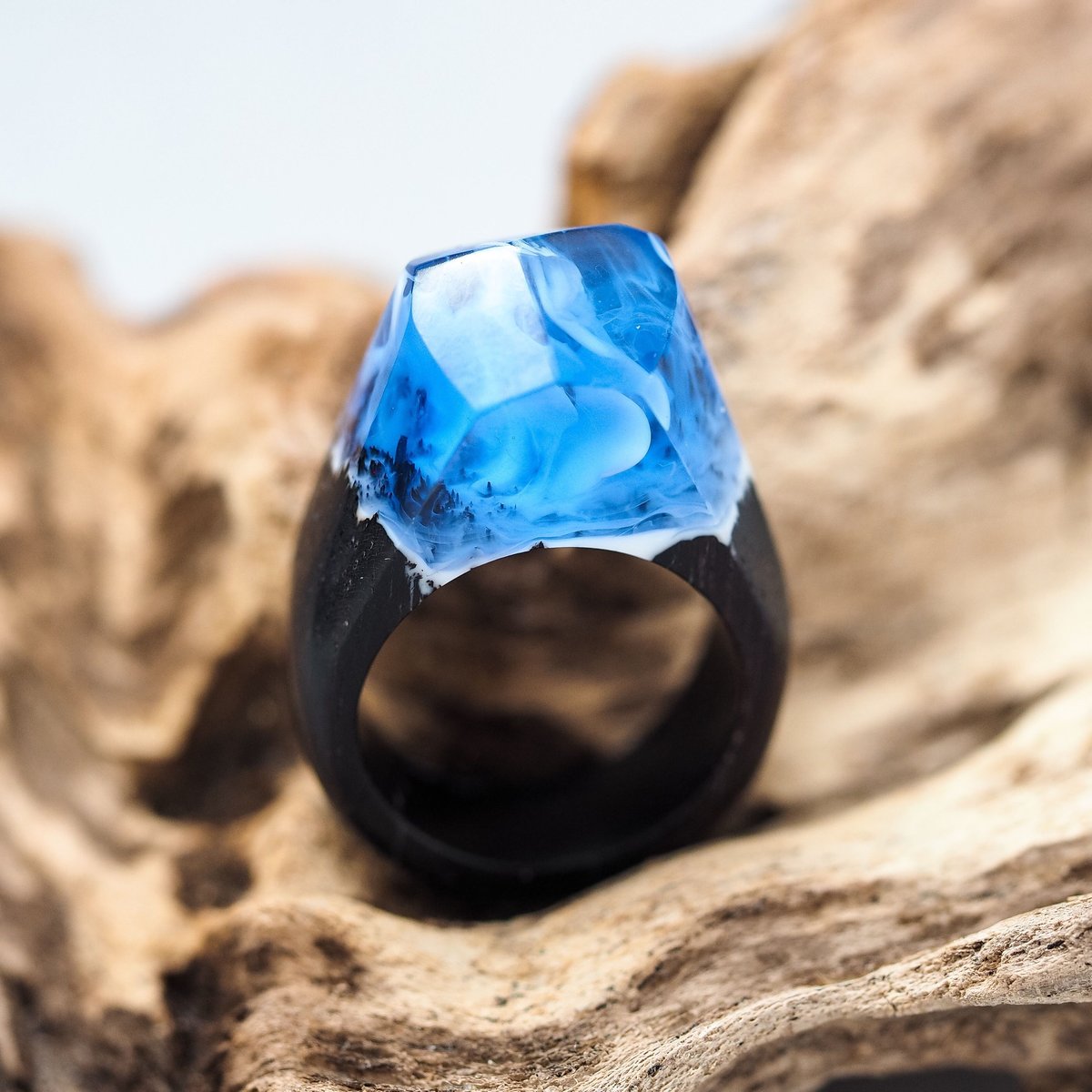 美しい景色を閉じ込めた木の指輪 Crystal wood ring <Dance of th...