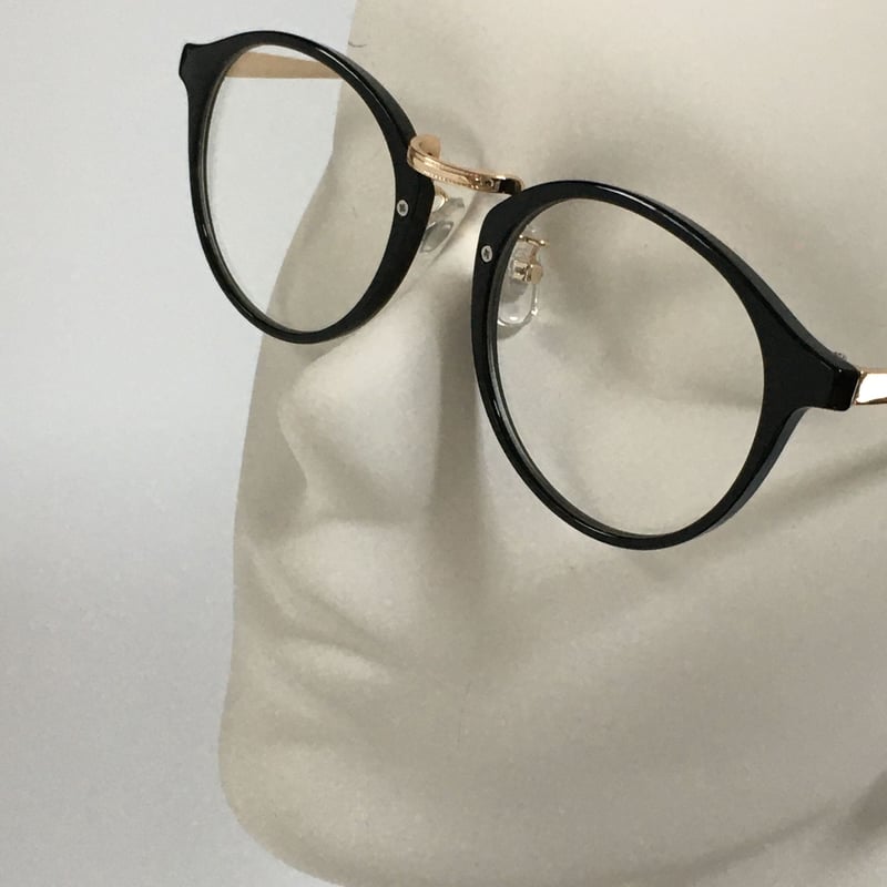 上品なゴールドテンプル 優しい印象のボストンタイプの伊達メガネ 【3