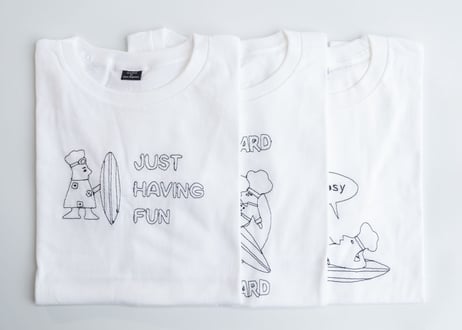 菅原しおんコラボ Tシャツ「JUST HAVING FUN」