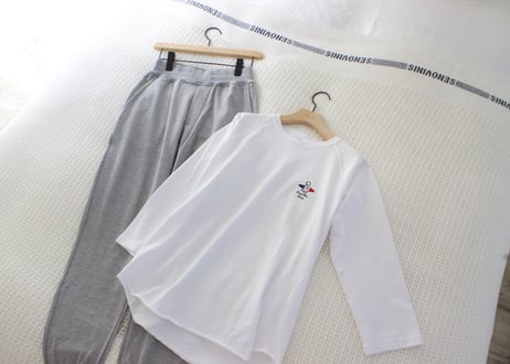 七分袖刺繍Tシャツ