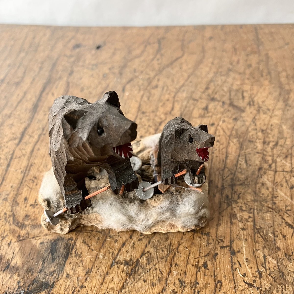 木彫り一刀彫り　親子熊　オブジェ fit=scale-down,w=1200