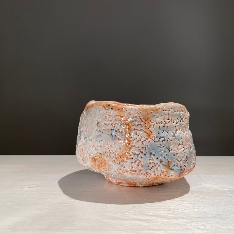 美陶窯　志野茶盌 2504-1 志野茶盌 關 共歩 | ryoisseki-online by うつわや涼一石