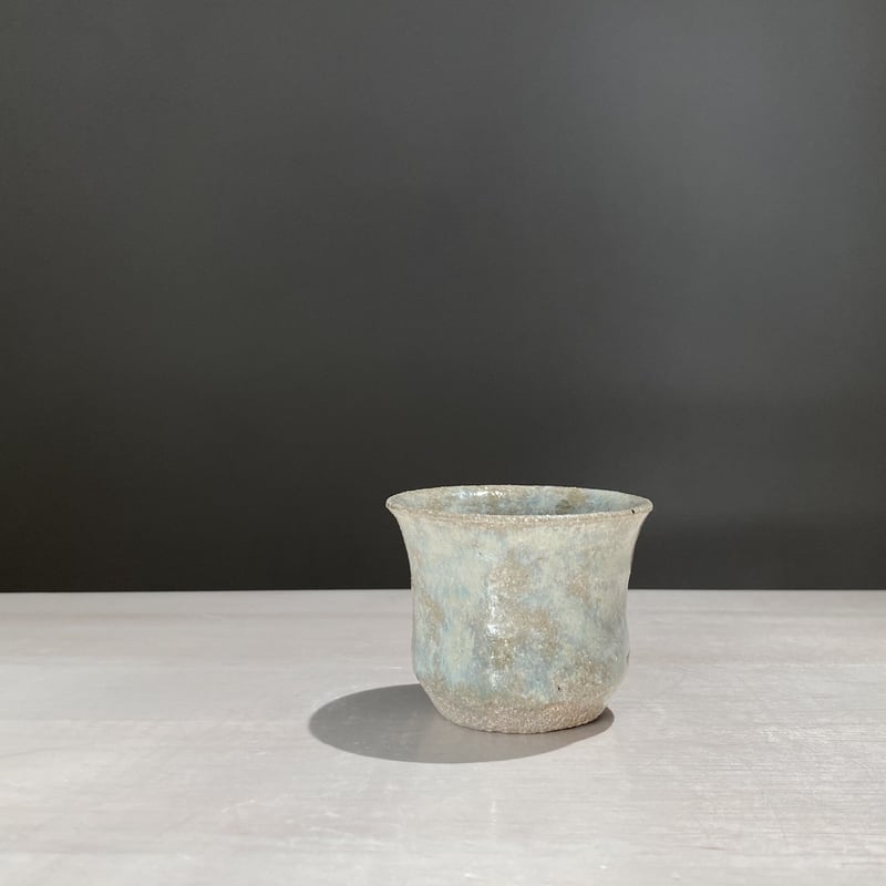 陶芸家　作家物　岡本作礼　斑唐津　ぐい呑　酒器　酒盃　筒盃 Amazon.co.jp: 陶芸家 作家物 岡本作礼 斑唐津 ぐい呑 酒器 酒盃