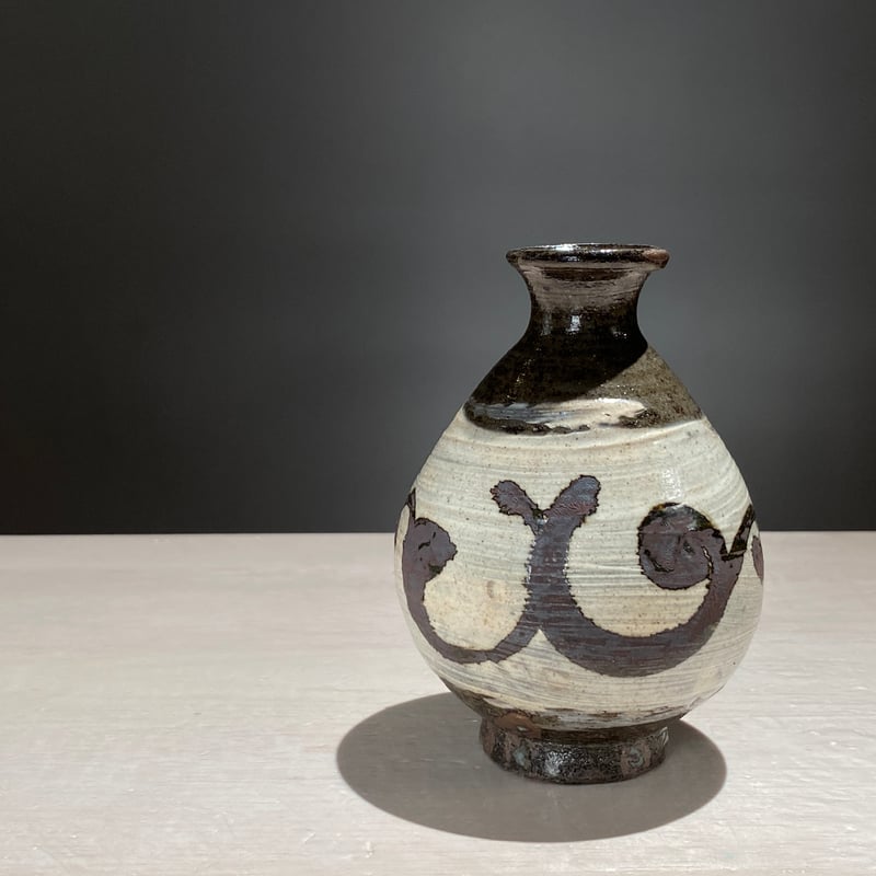 2508-2 鶏龍山絵刷毛目徳利 伊藤明美 | ryoisseki-online by うつわ