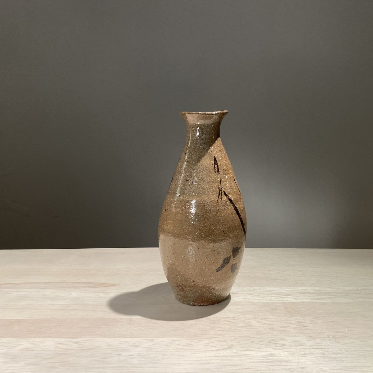 備前焼 金重有邦 徳利 花器 酒器 301 絵唐津徳利 金重有邦 | ryoisseki-online by うつわや涼一石