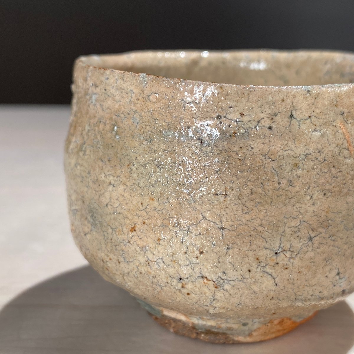 高橋陽 粉引 徳利 高橋 陽 展 会期:令和2年4月11日（土）～4月19日（日） | ギャラリーラボ