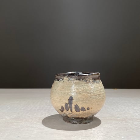 人気作家★伊藤明美【師：有光武元】朝鮮唐津筒形小服碗★焼酎杯にお勧め 人気作家☆伊藤明美【師：有光武元】朝鮮唐津筒形小服碗